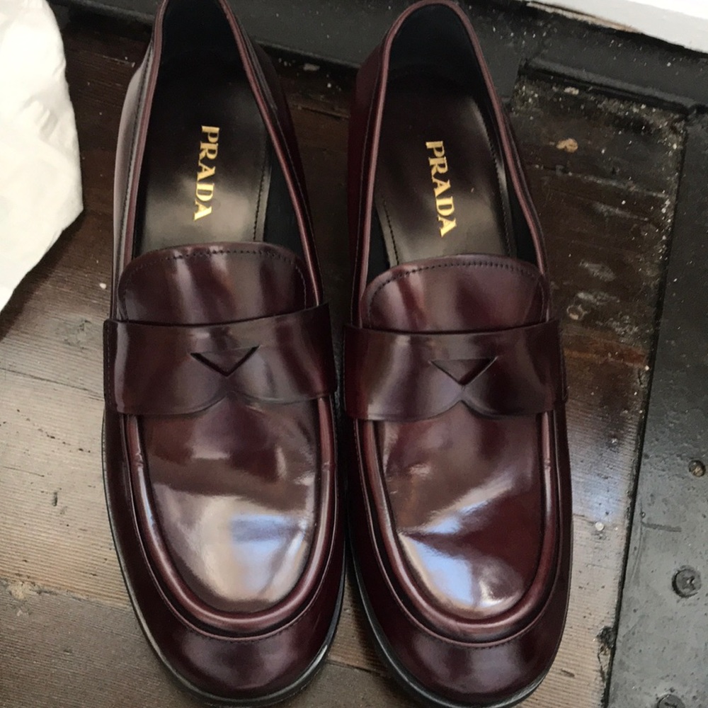 Prada loafers size 41. 100 percent real